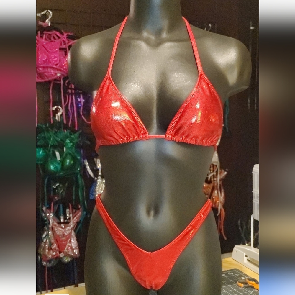 Figure/Bodybuilding/Physique Spandex suit-Red (competition, posing practice, p…